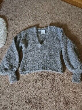 C/MEO Wool Blend Balloon Sleeve Cozy Soft Minimalist V Neck Sweater Grey Smll